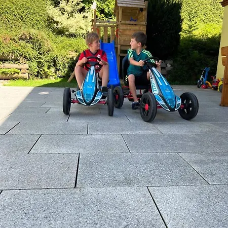 Haus Heimat Penzion 4*